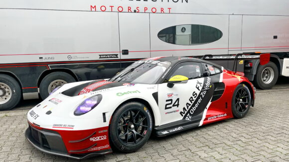 EN: Double mission for Car Collection Motorsport with two Porsche 911 GT3 R at two iconic race tracks next weekend