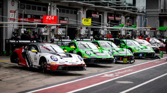 EN: Car Collection right in the middle of the GT World Challenge championship battle in Barcelona