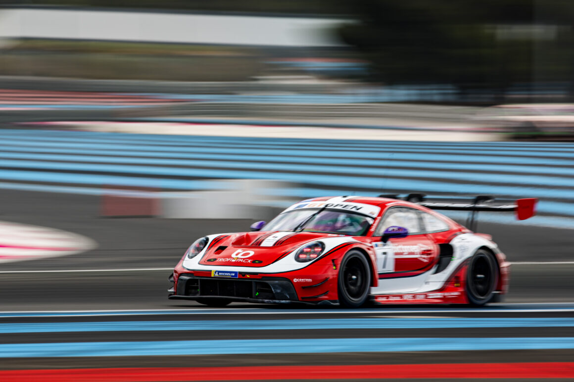 EN: Car Collection finishes in the points at Paul Ricard