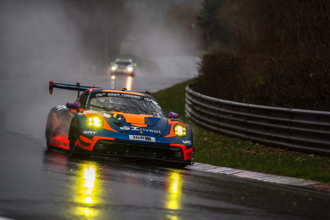 EN: Late start to the Nordschleife season for Car Collection Motorsport