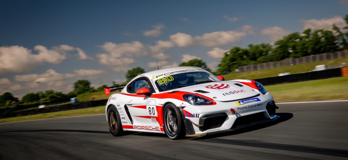 Car Collection Motorsport mit starkem Wochenende in Oschersleben